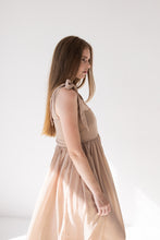 Load image into Gallery viewer, THE ROSE