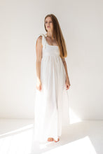 Load image into Gallery viewer, THE ROSE